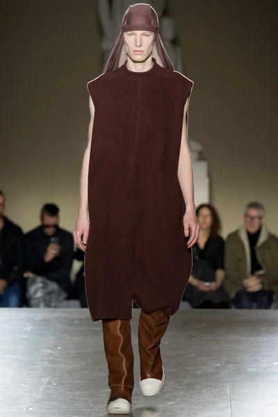 Look 2